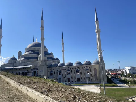 Çanakkale Onsekiz Mart Üniversitesi Camii