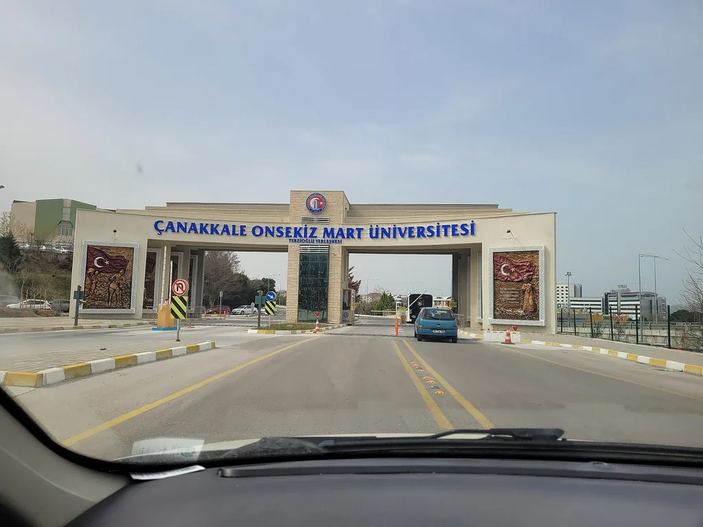 Çanakkale Onsekiz Mart University (2)