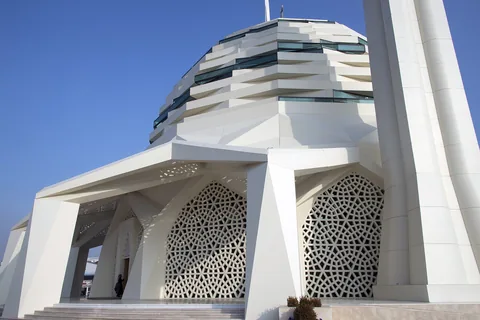 Istanbul Marmara University Faculty of Theology Mosque exterior in 2015 5799