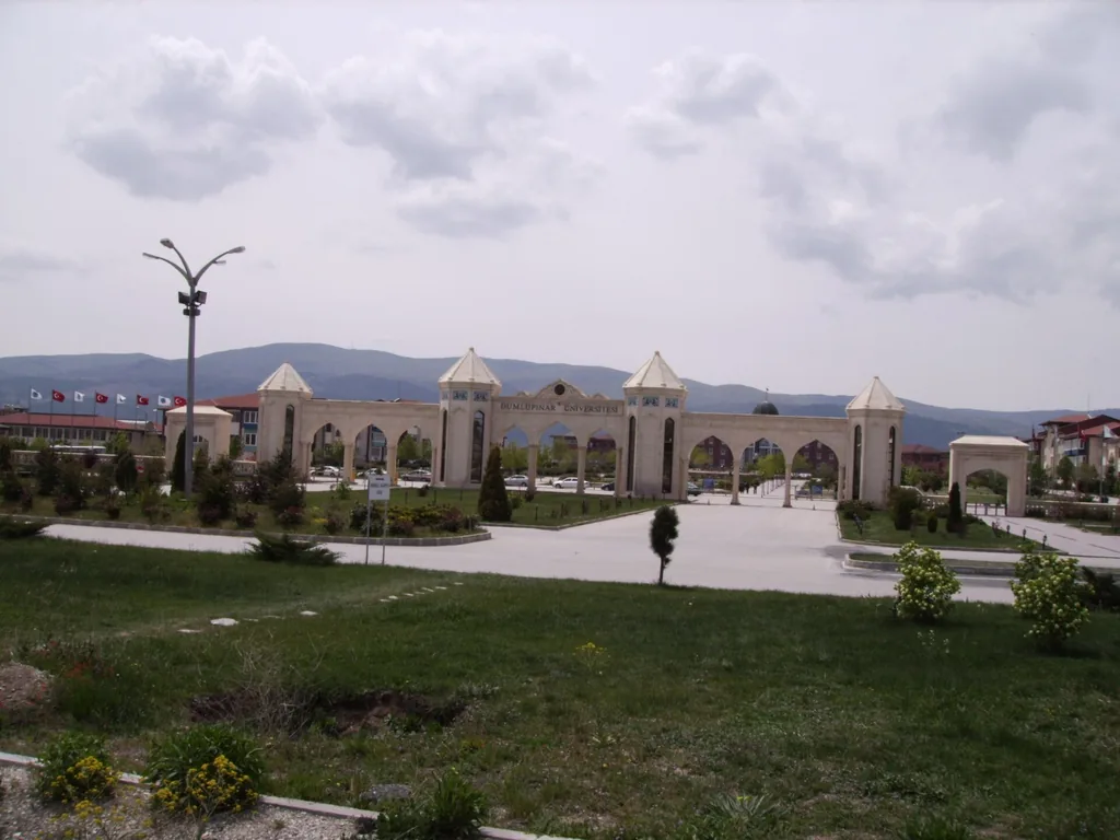 Kütahya-dumlupınar üniversite - panoramio