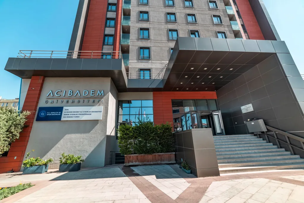 Acıbadem Mehmet Ali Aydınlar Üniversitesi