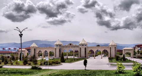 DUMLUPINAR ÜNİVERSİTESİ - panoramio