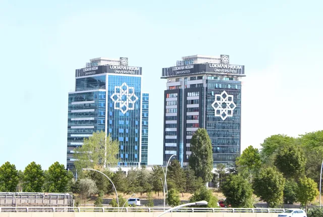 Lokman Hekim Üniversitesi