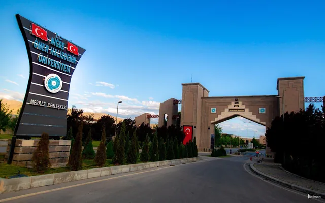 Niğde Ömer Halisdemir Üniversitesi