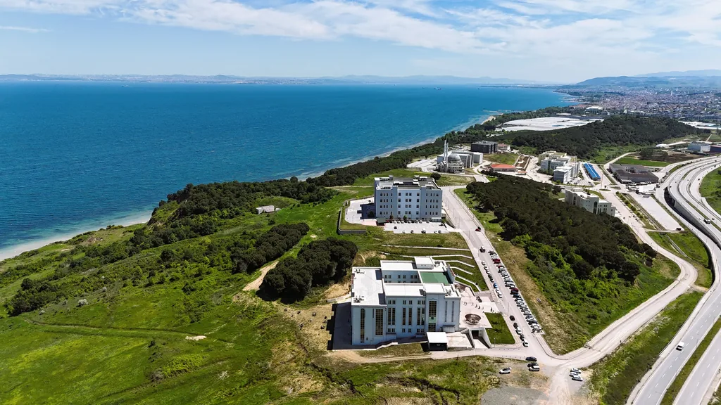 Yalova Üniversitesi