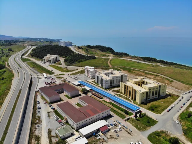 Yalova Üniversitesi