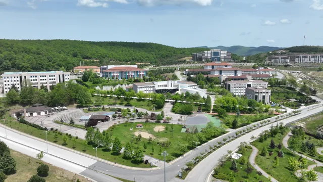 Düzce Üniversitesi