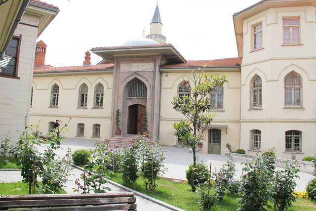 Fatih Sultan Mehmet Vakıf Üniversitesi