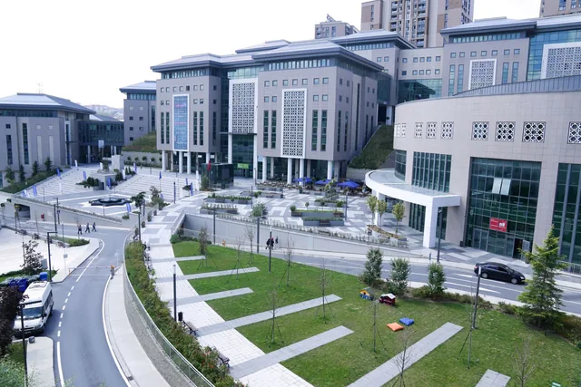 Haliç Üniversitesi