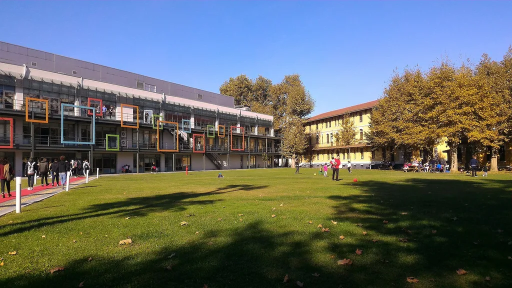 İstanbul Bilgi Üniversitesi