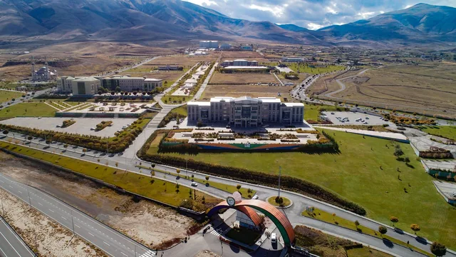 Iğdır Üniversitesi
